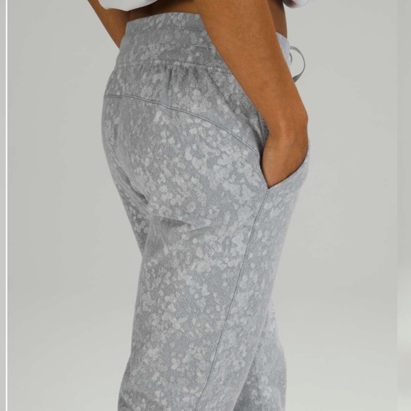 Lululemon Ready to Rulu Jogger Crop Sweat Pants Gray size 0 - Picture 15 of 15